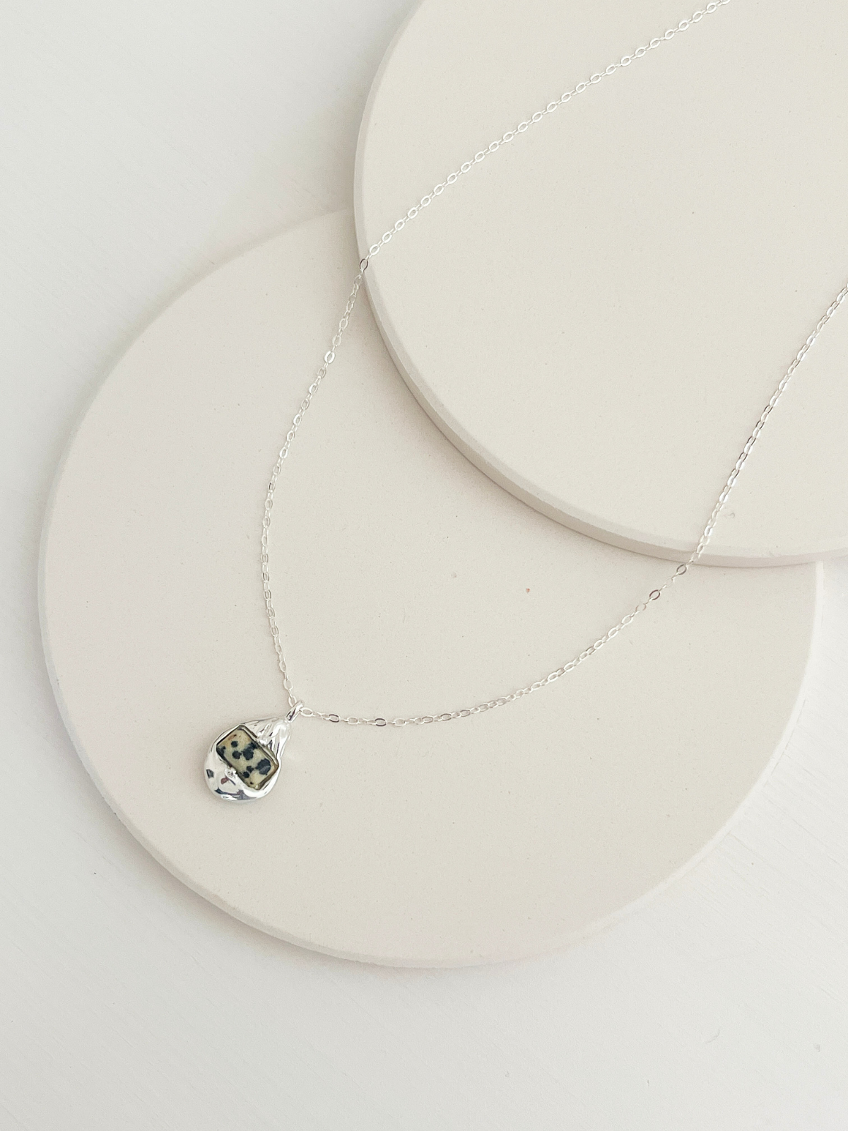 Ezra Necklace Silver