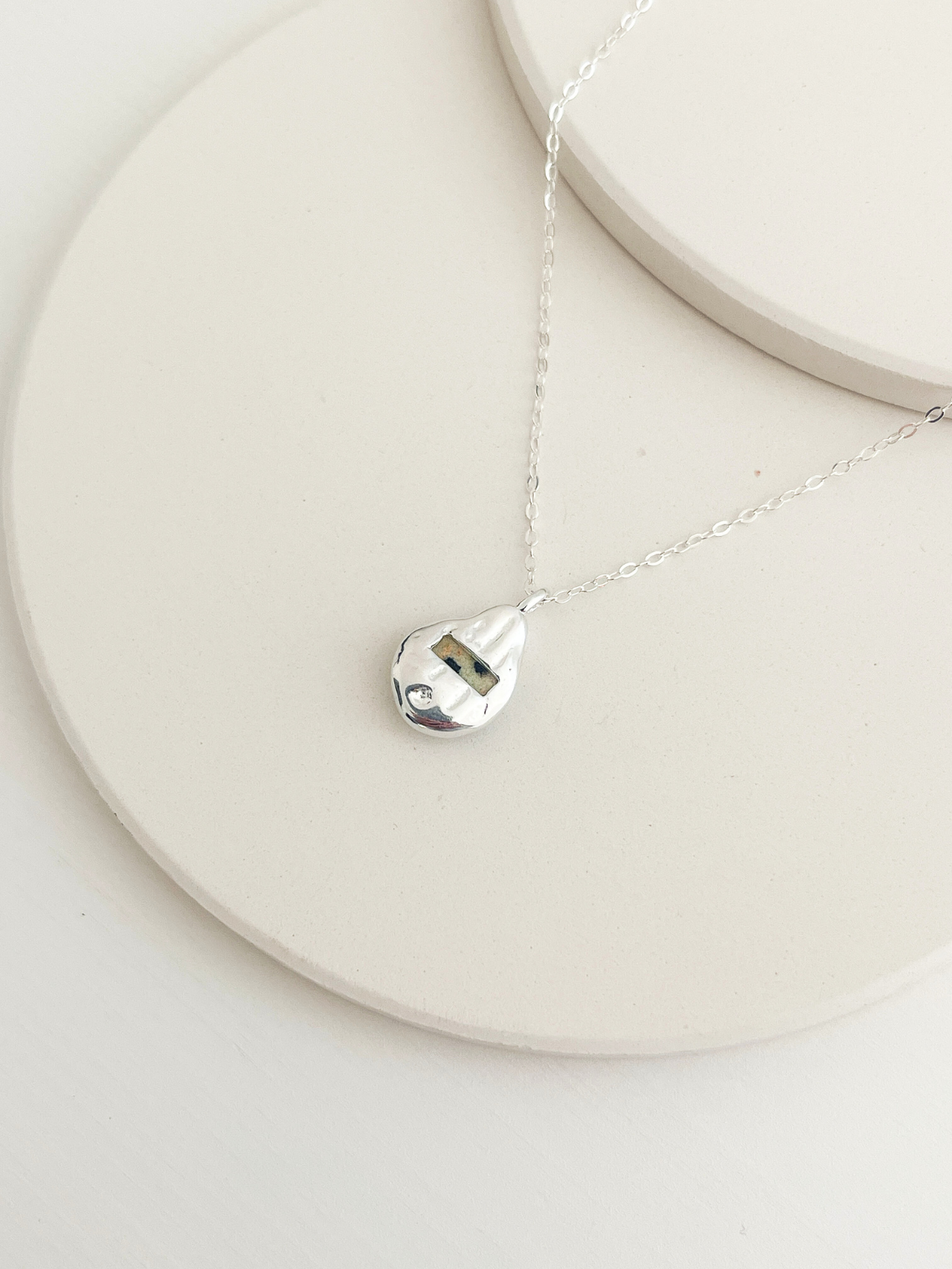 Ezra Necklace Silver