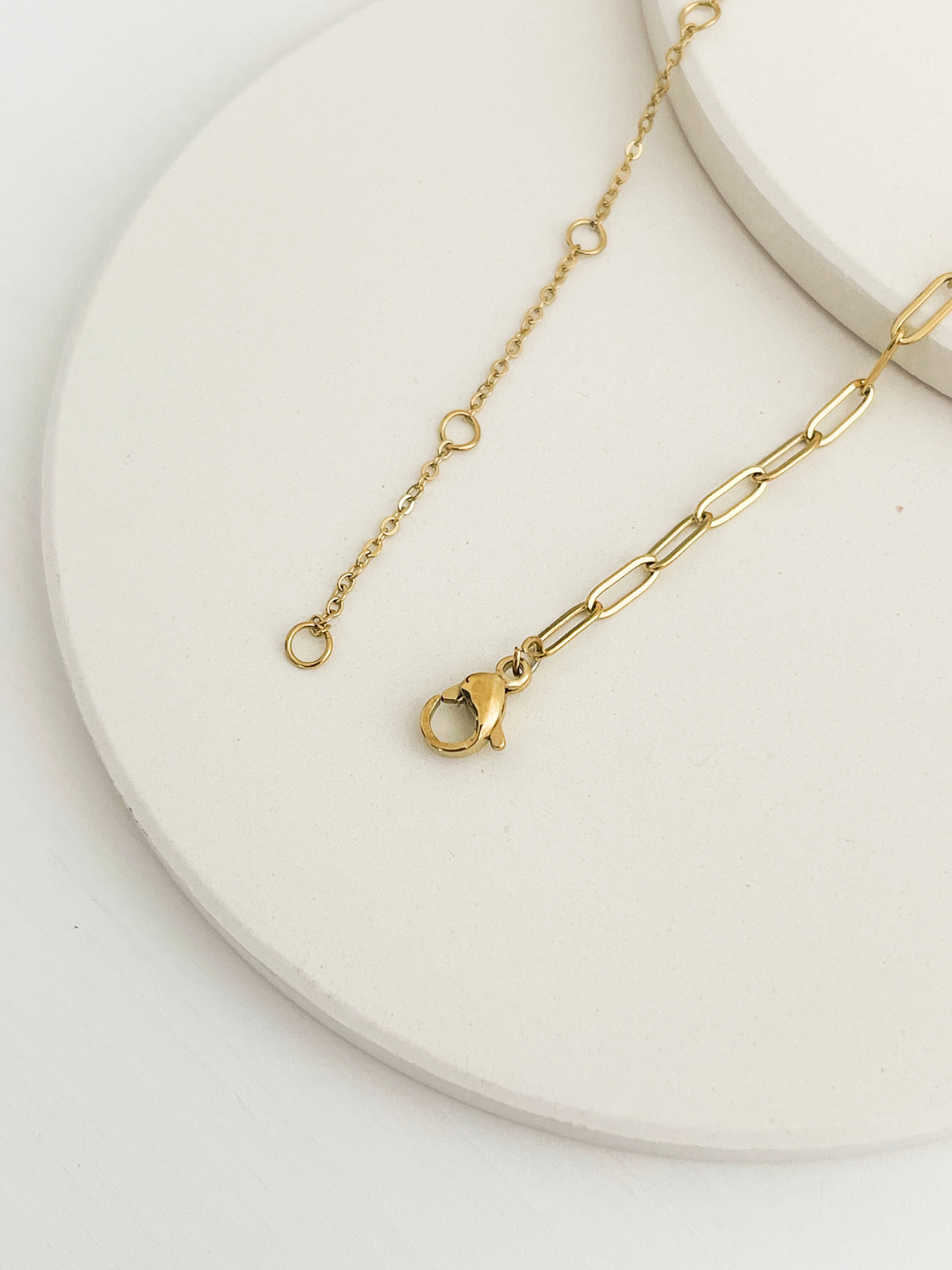 Meret Necklace Gold