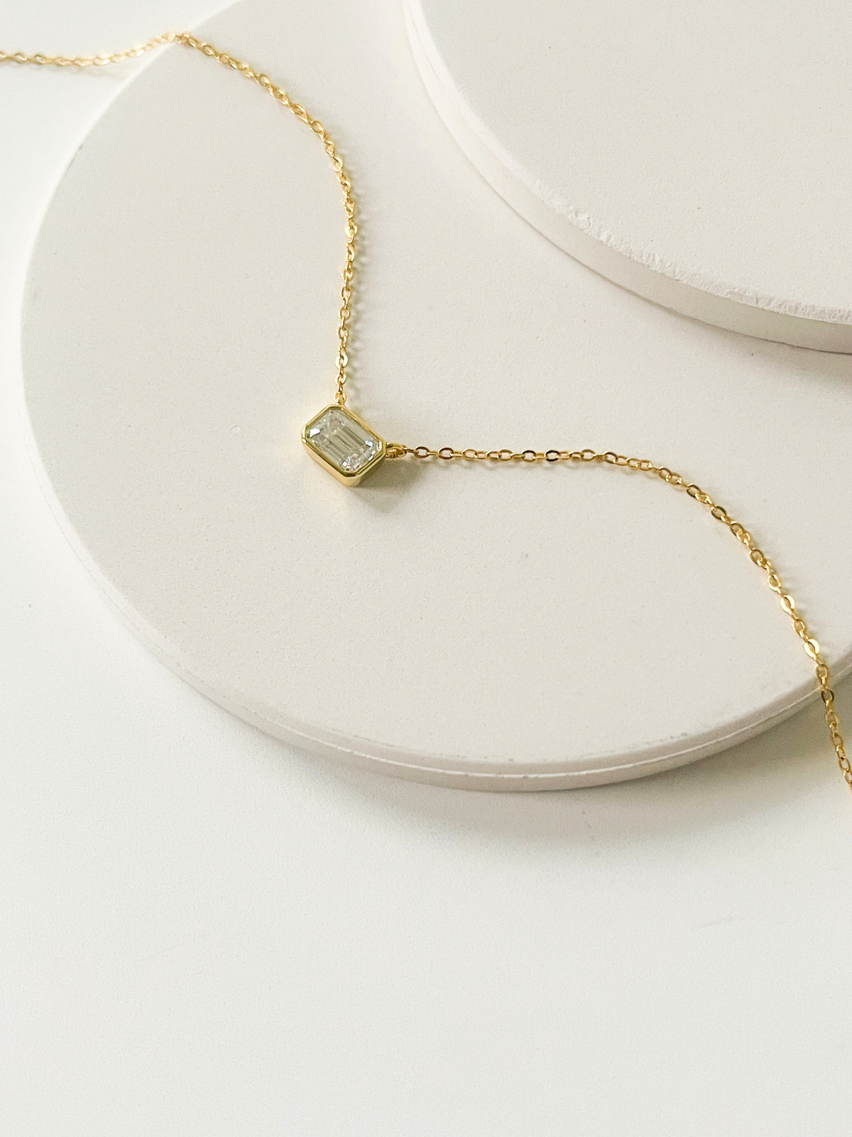 Marlowe Moissanite Pendant Gold