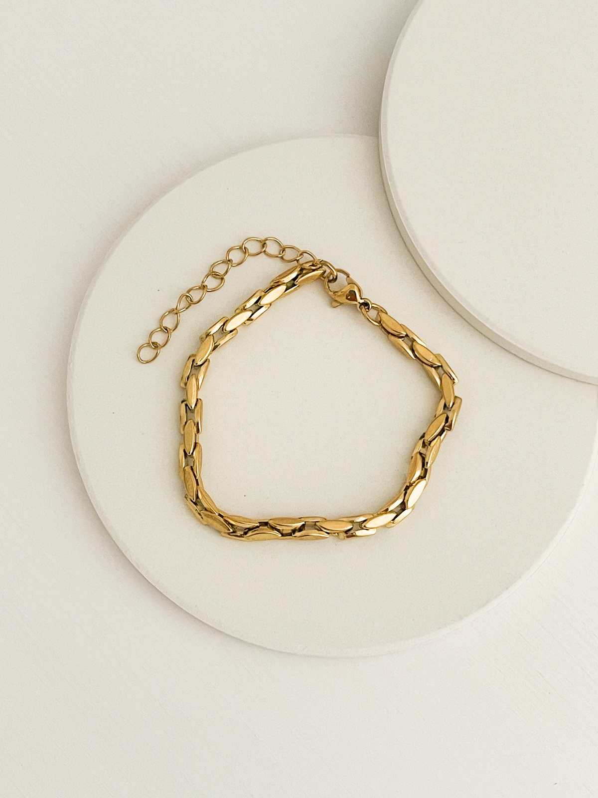 Lilly Box-Link Bracelet