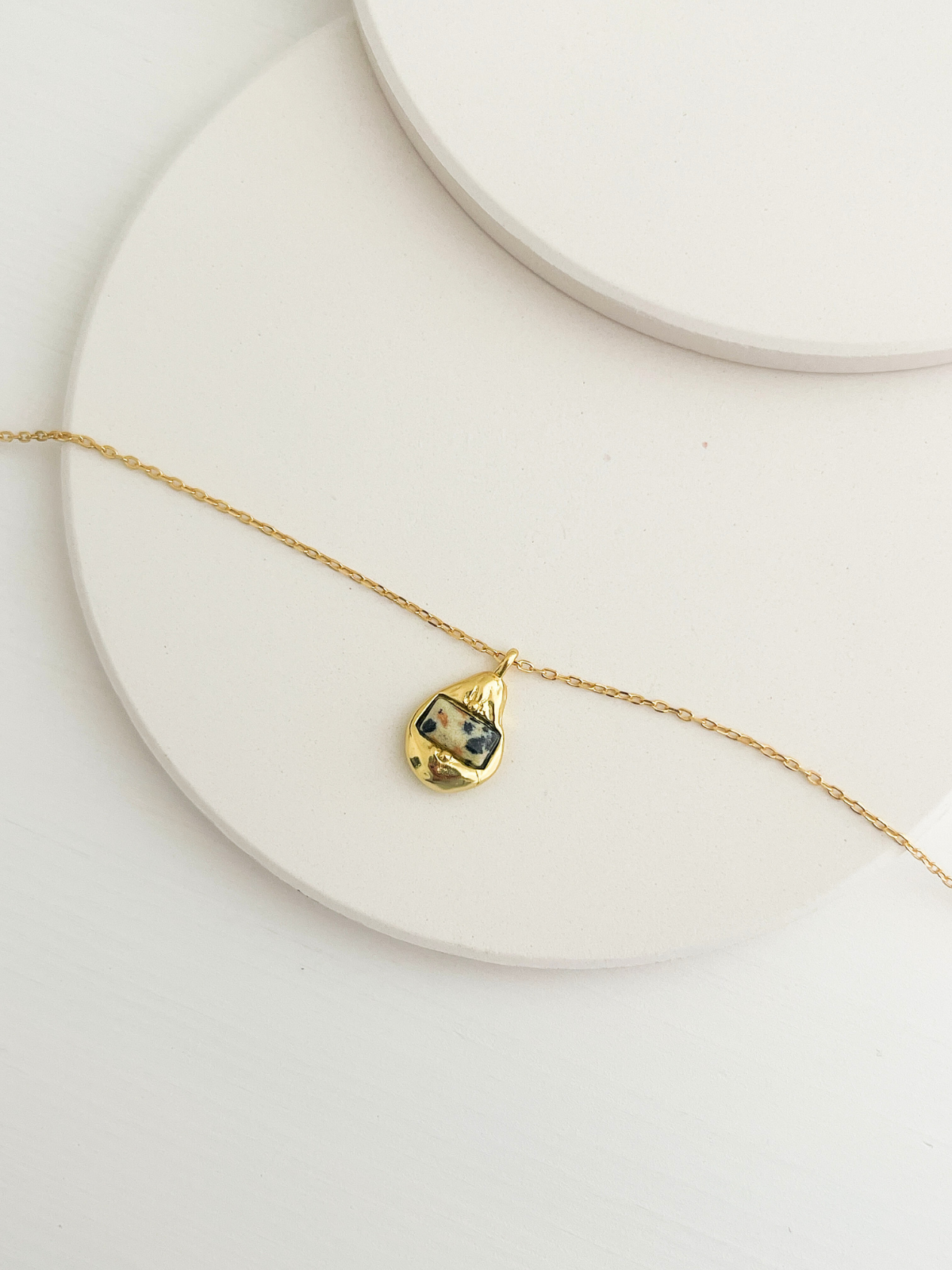 Ezra Necklace Gold