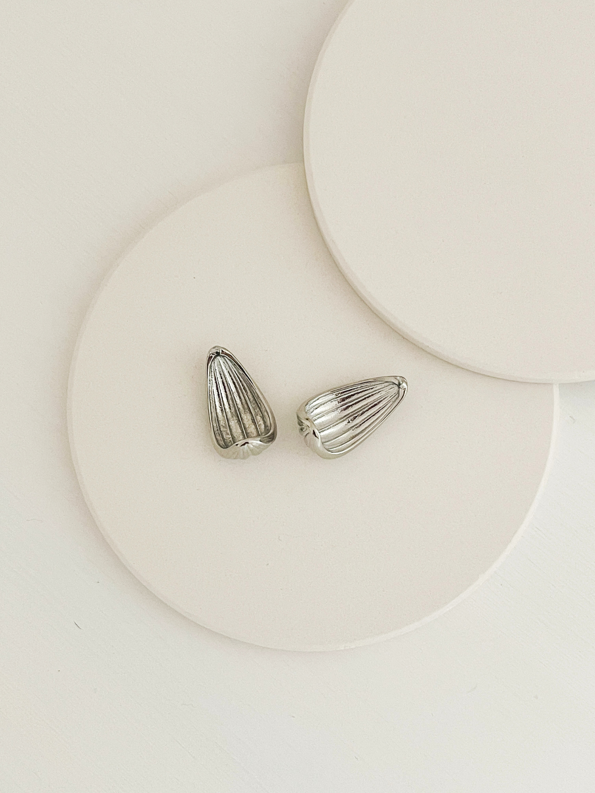 Mira Petal Earrings Silver