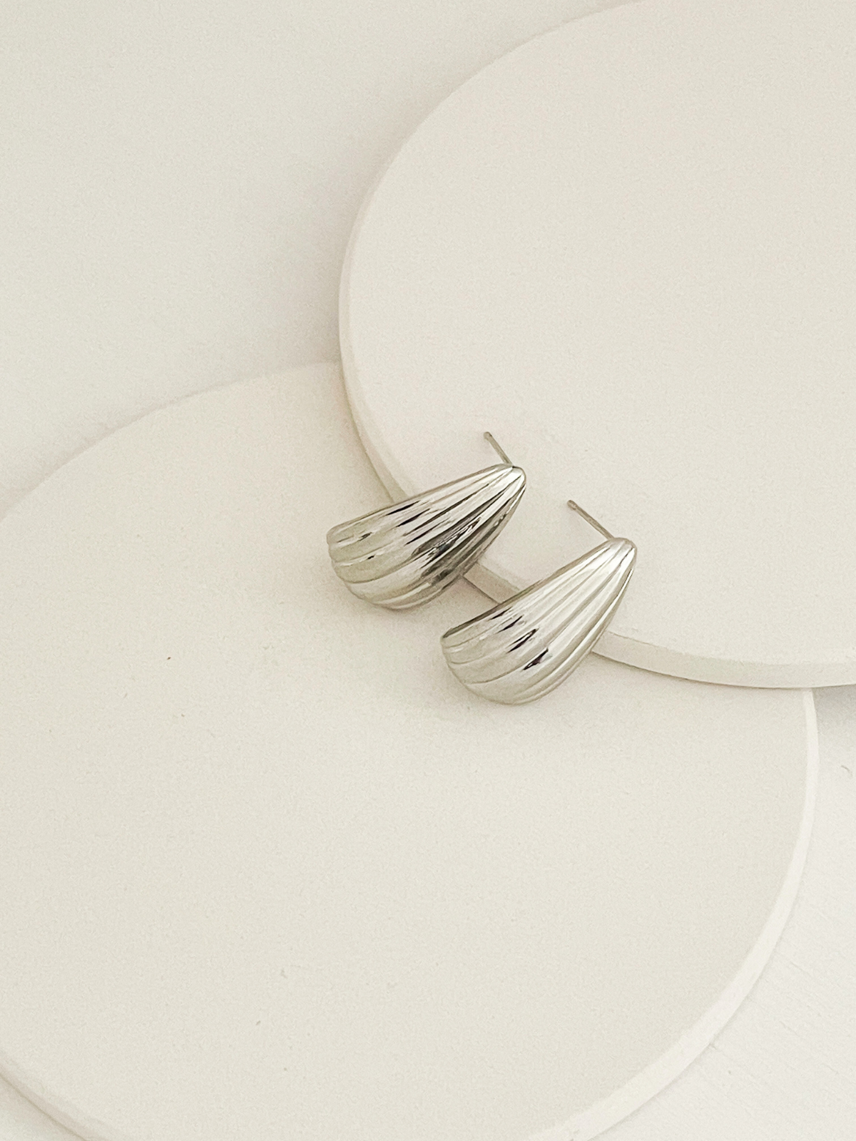 Mira Petal Earrings Silver
