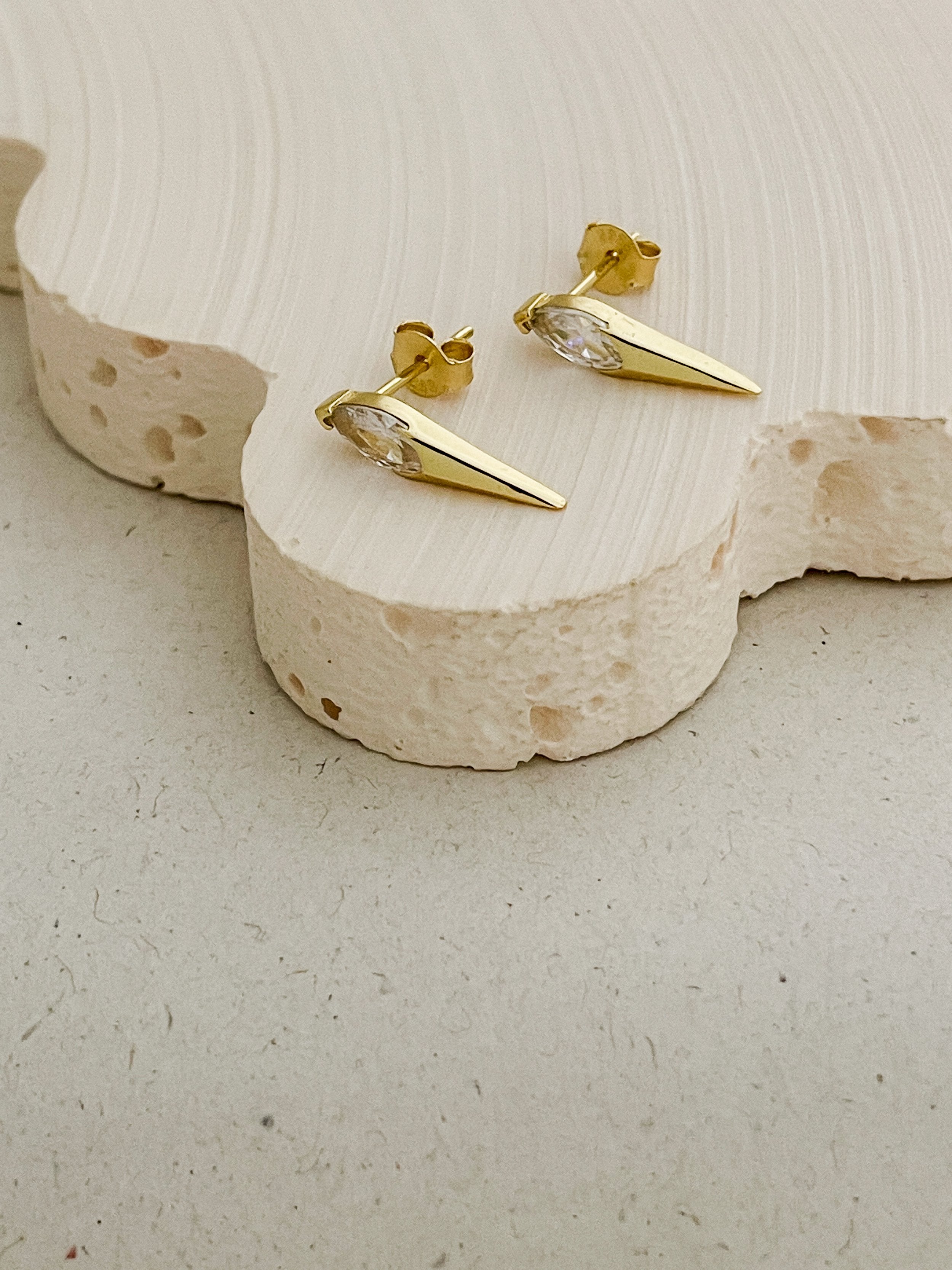 Alpha Studs