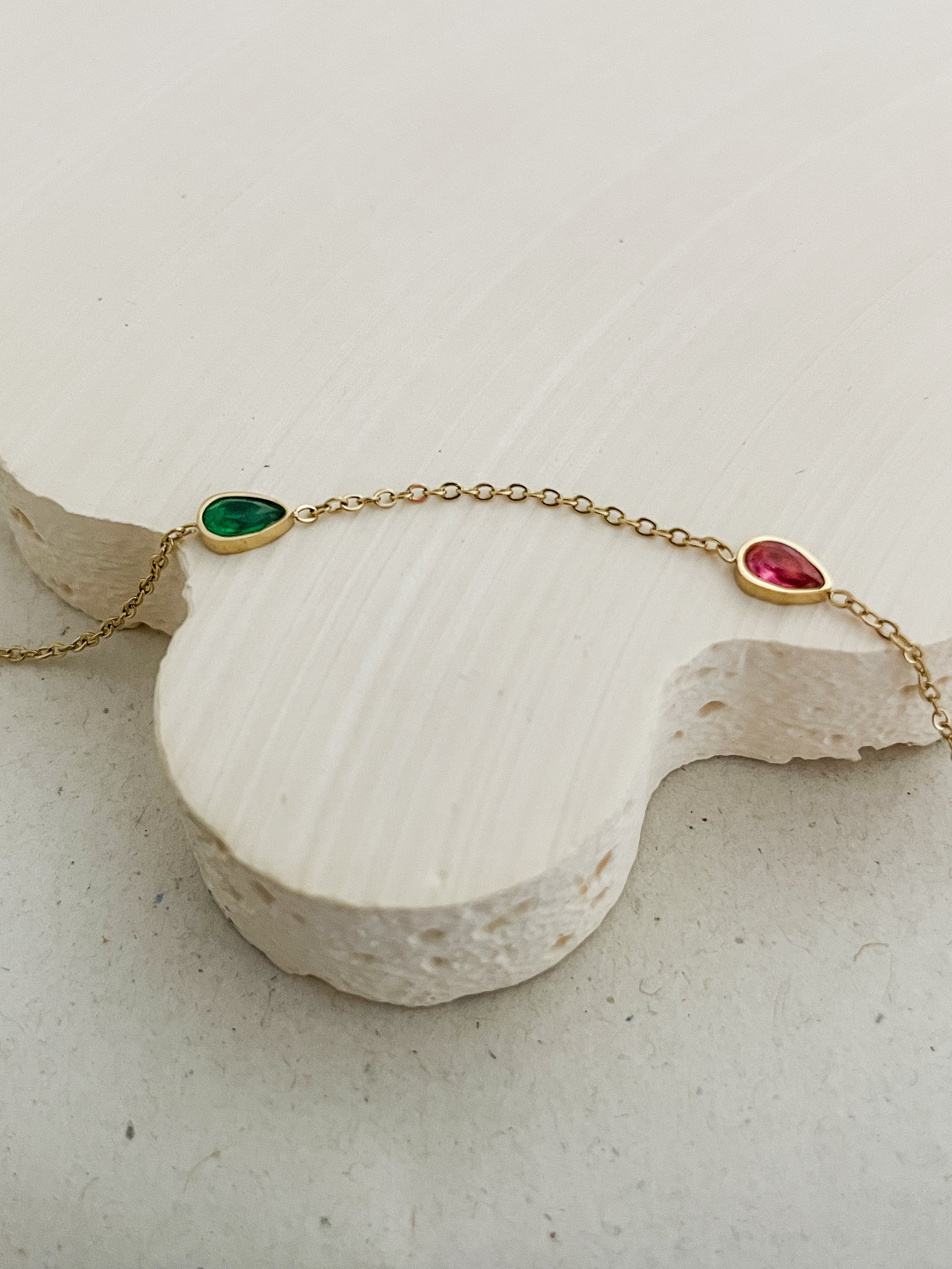 Chromia Necklace