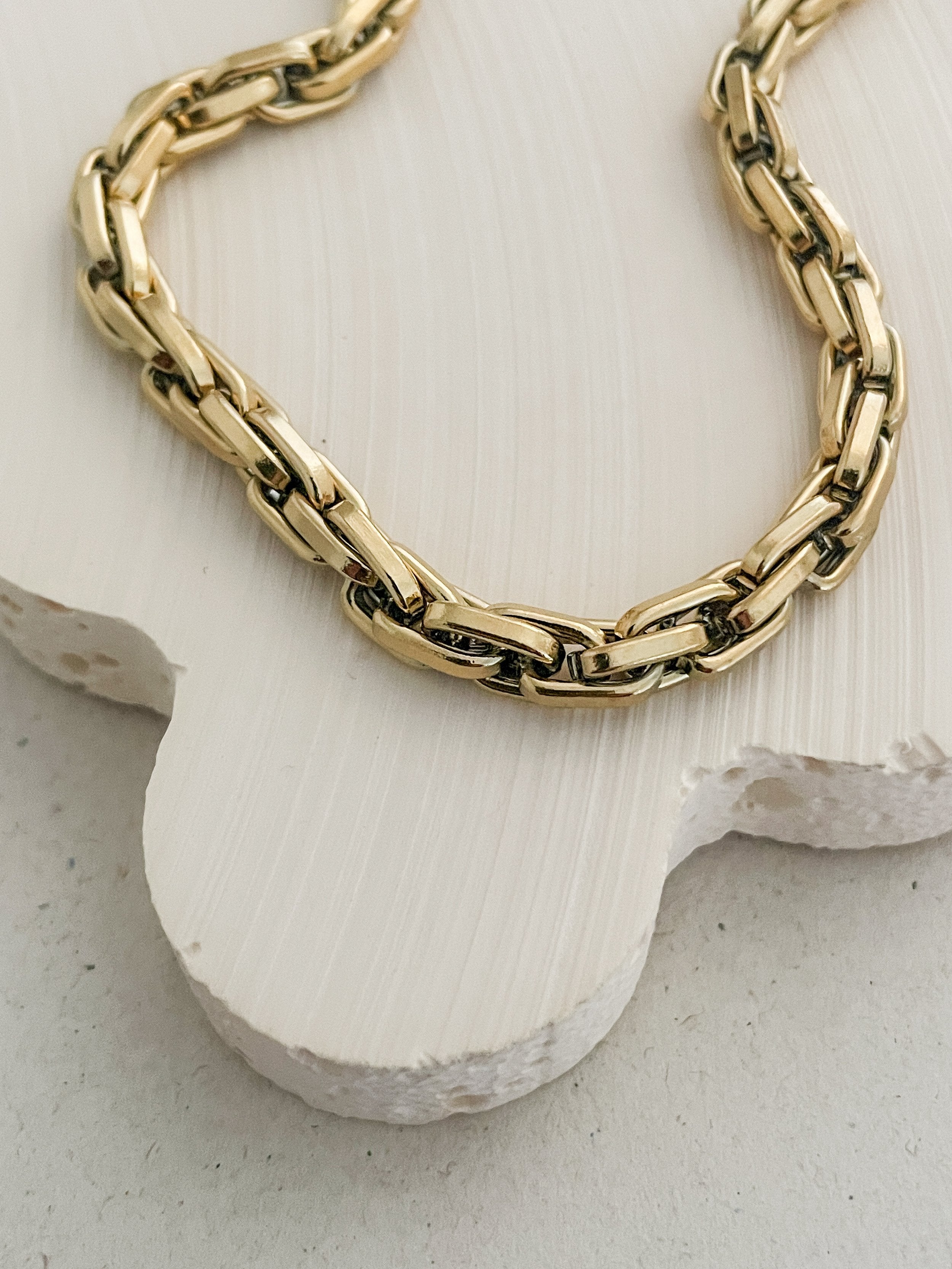 Clara Necklace