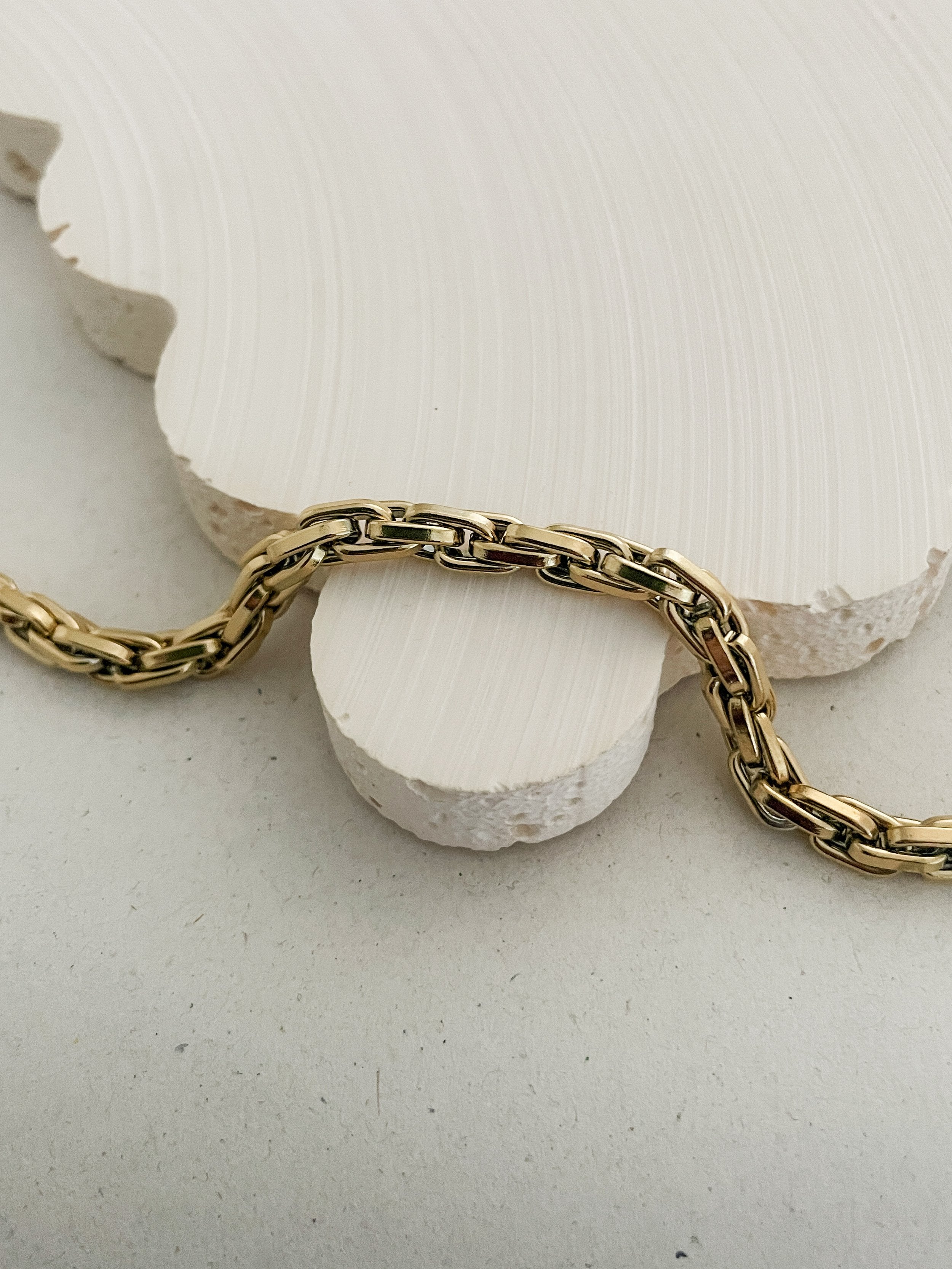 Clara Necklace