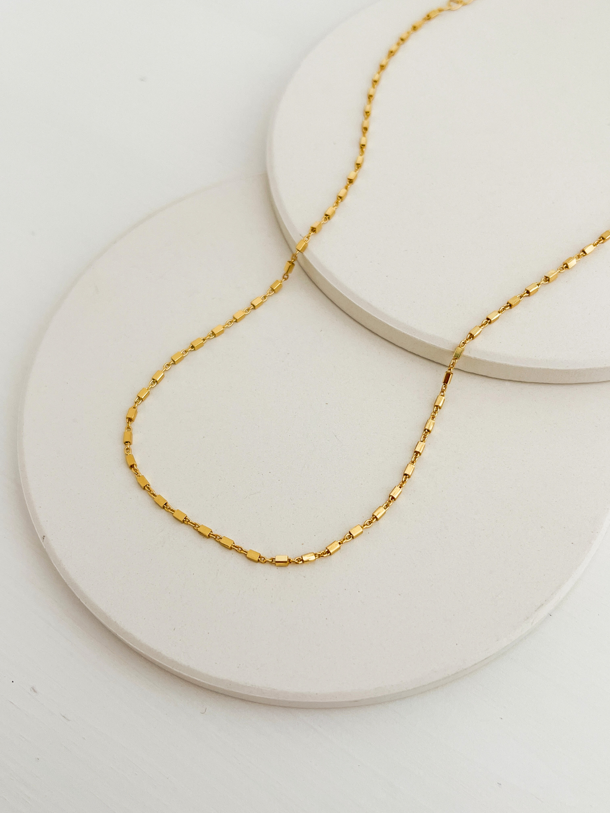 Dahlia Necklace Gold