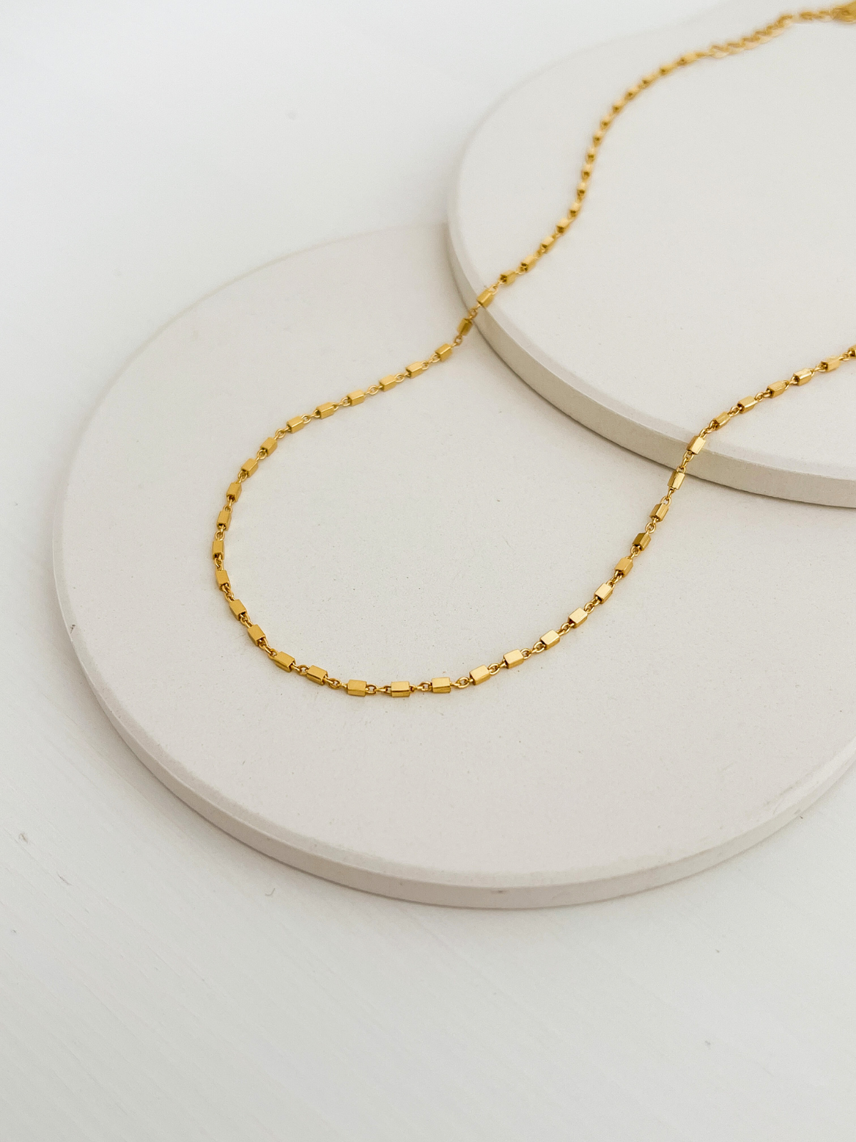 Dahlia Necklace Gold