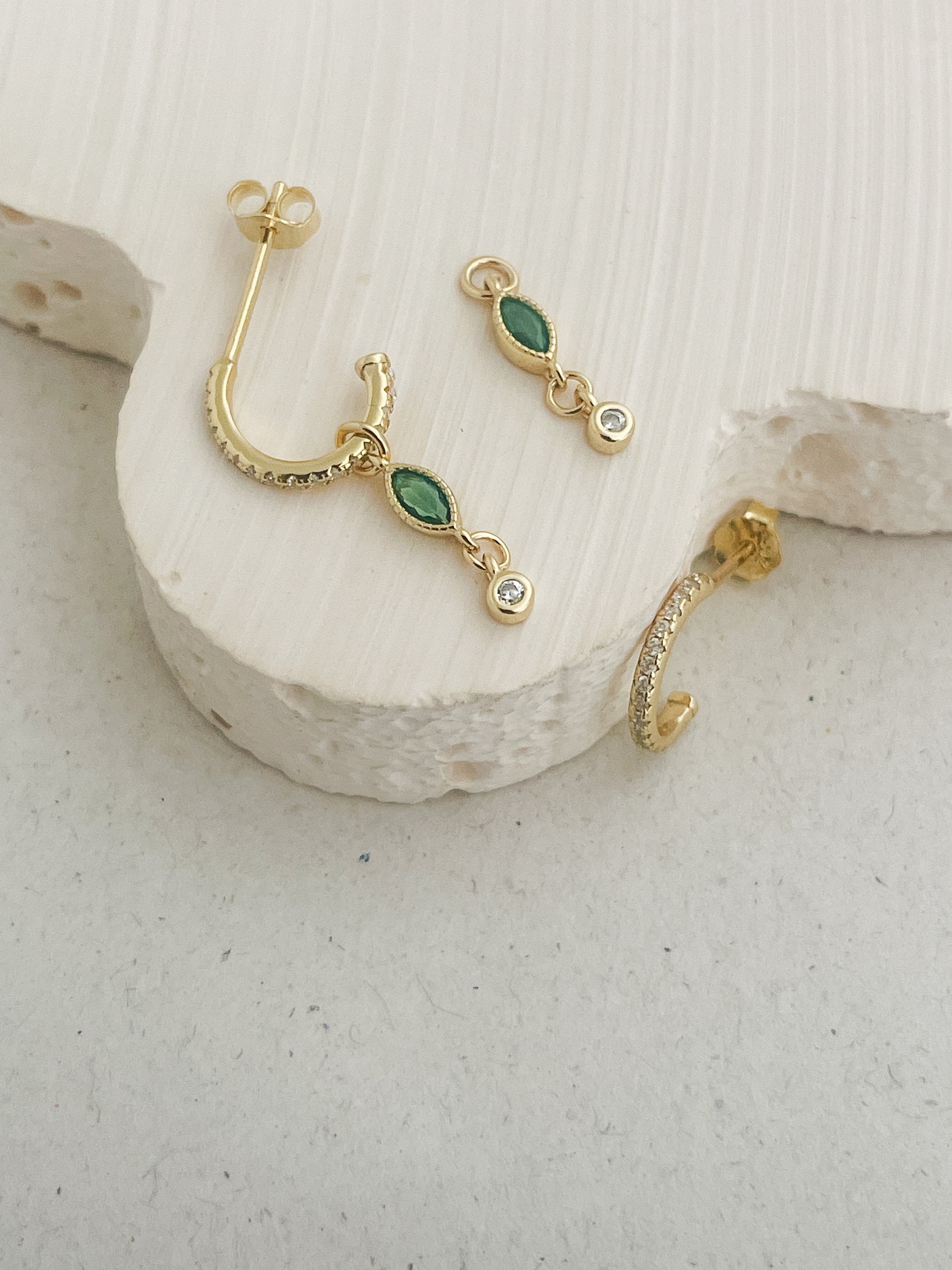 Holly Hoops