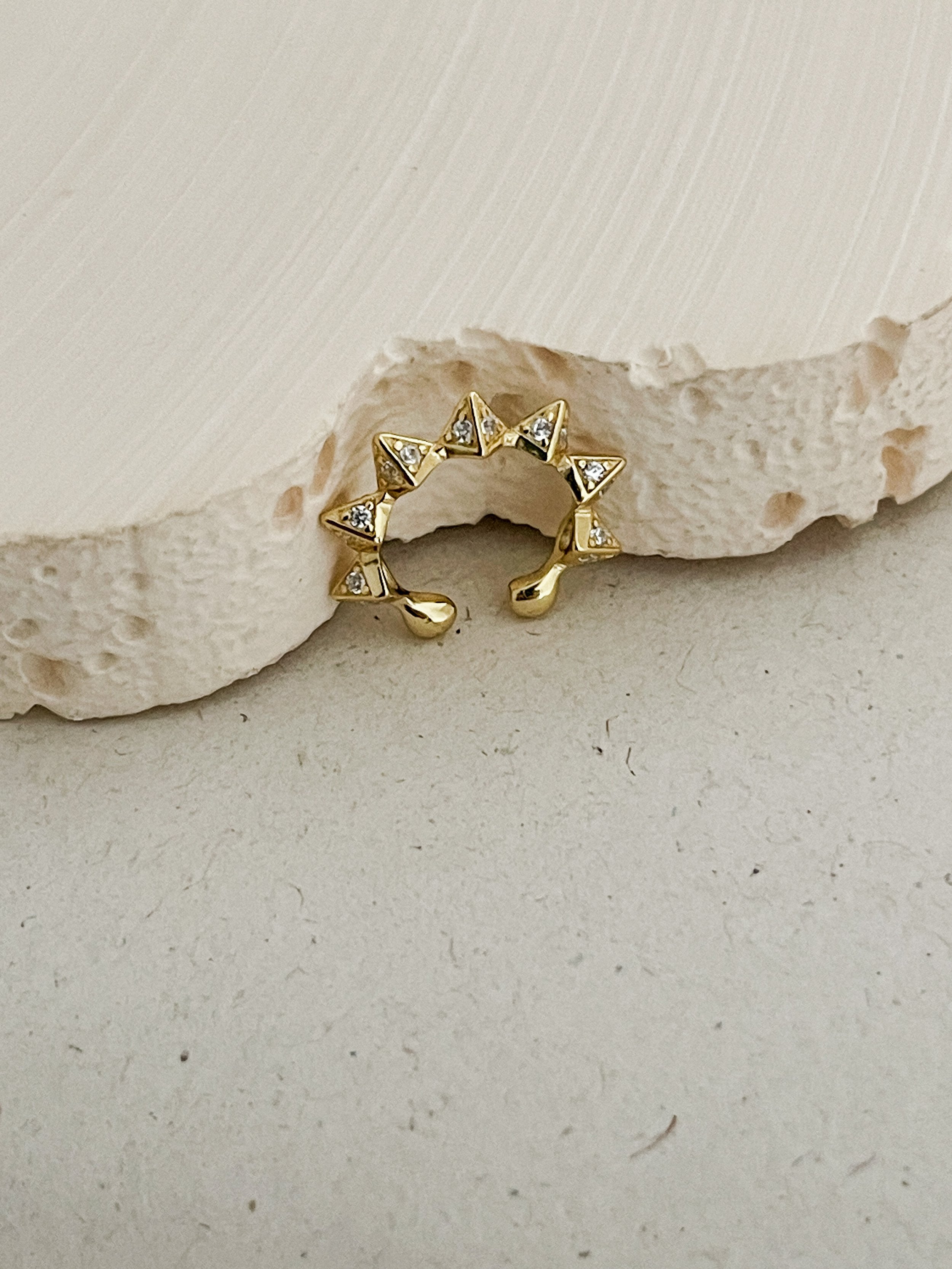 Indi Ear Cuff Gold