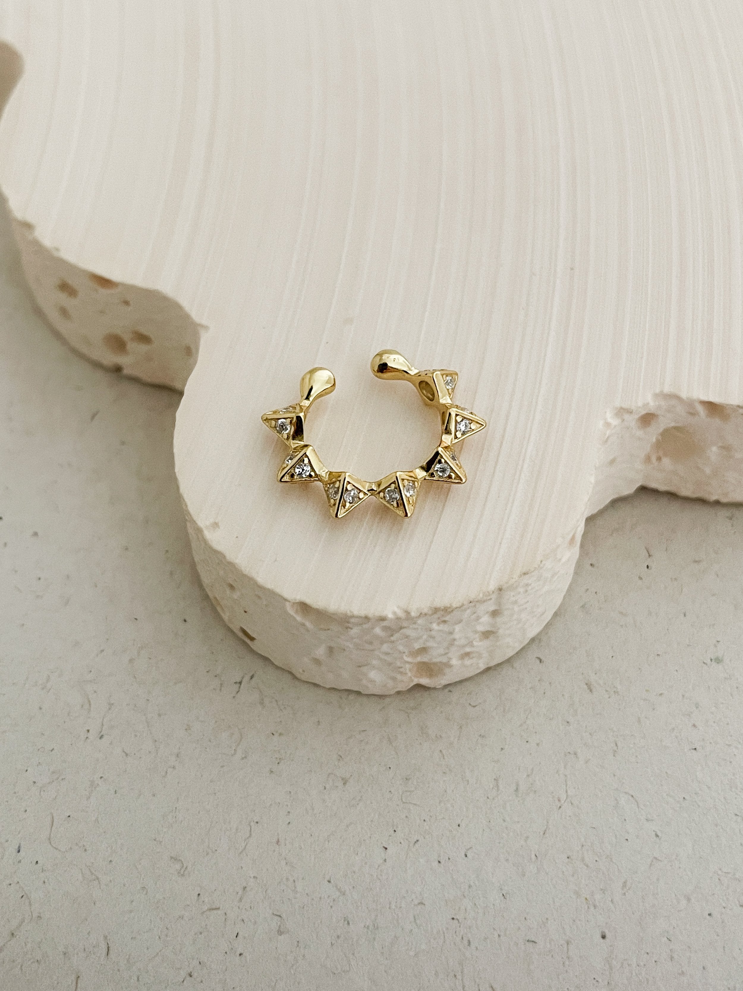 Indi Ear Cuff Gold