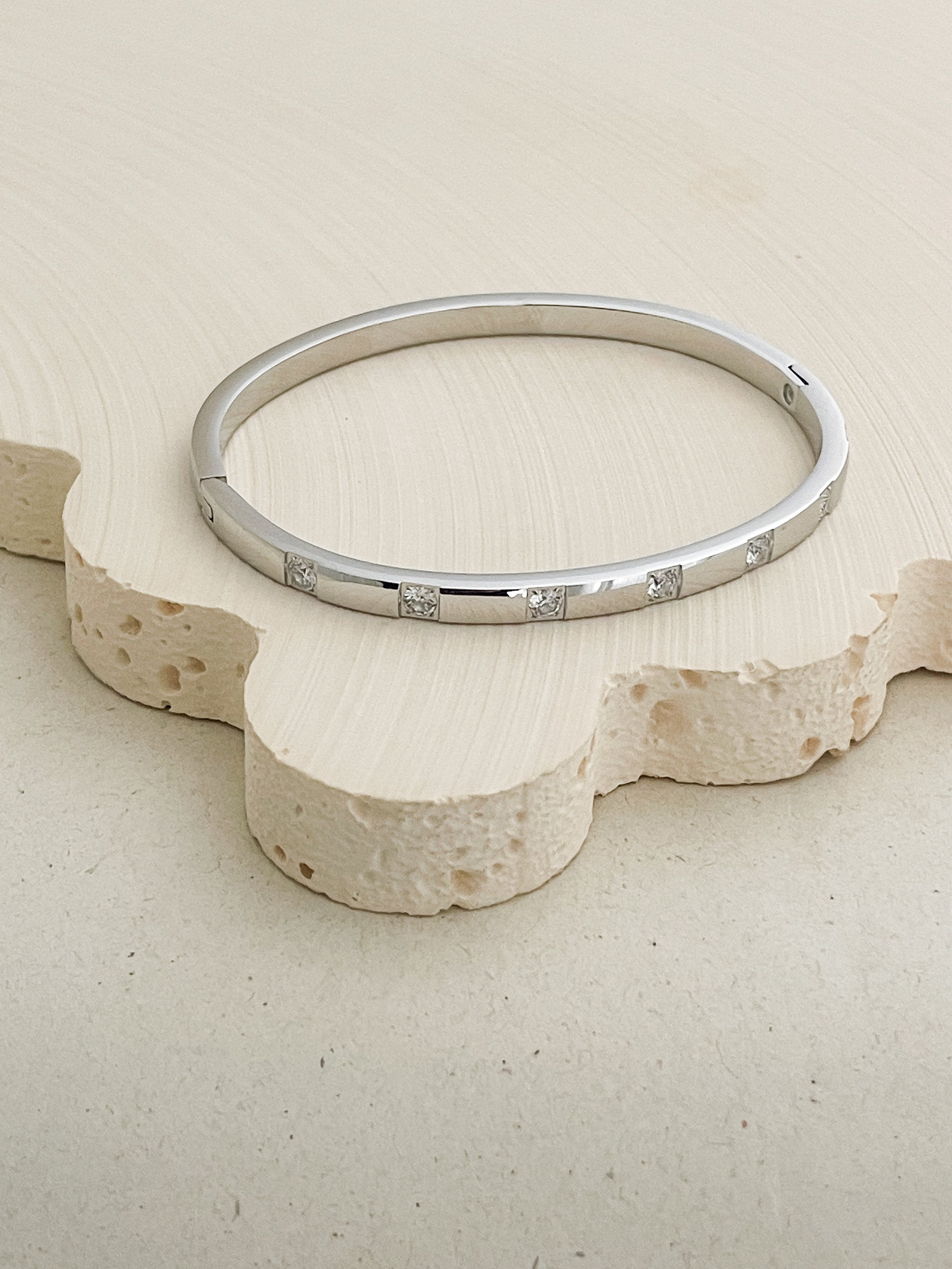 Ines Bangle Silver