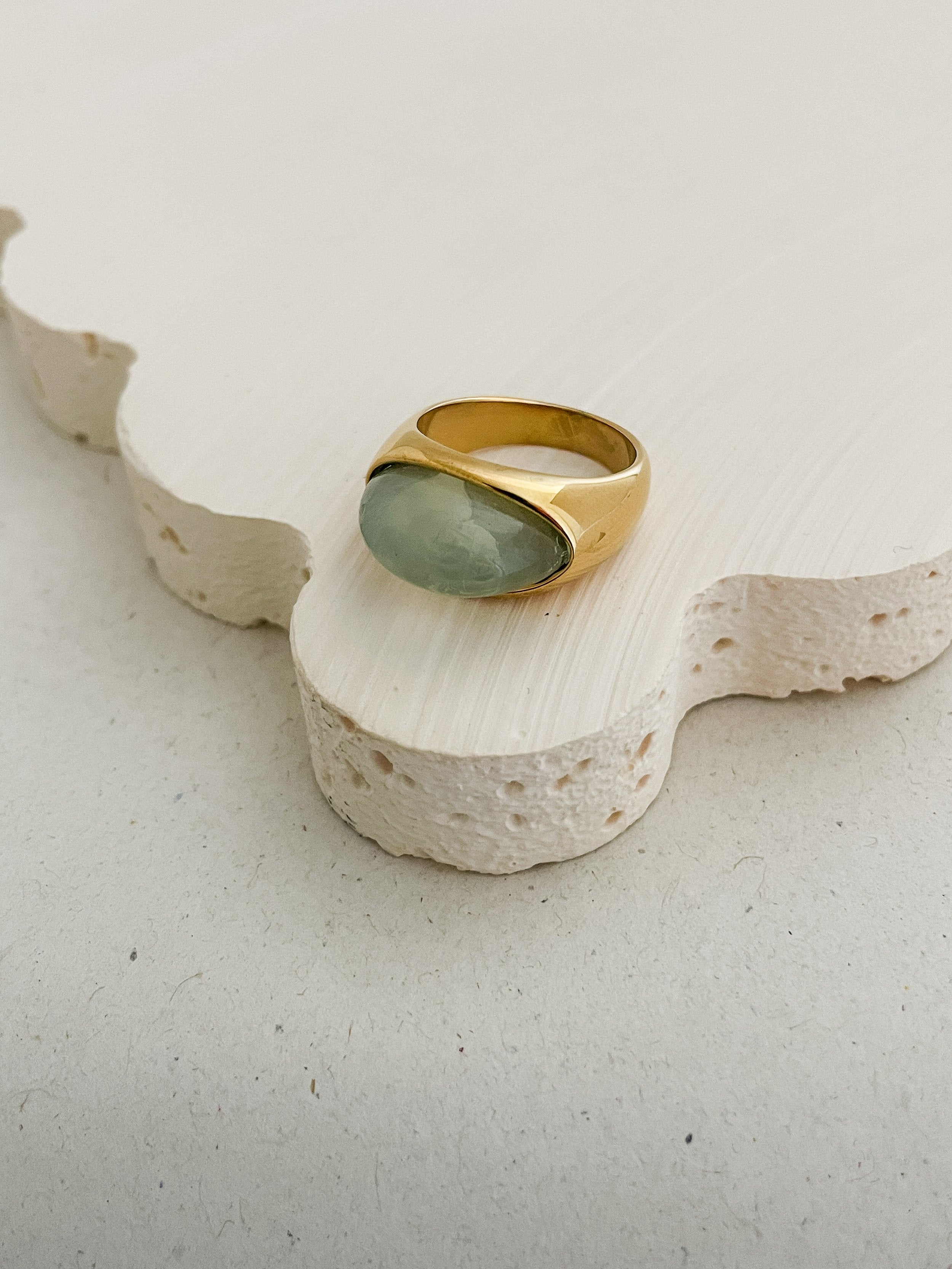 Libra Ring Gold