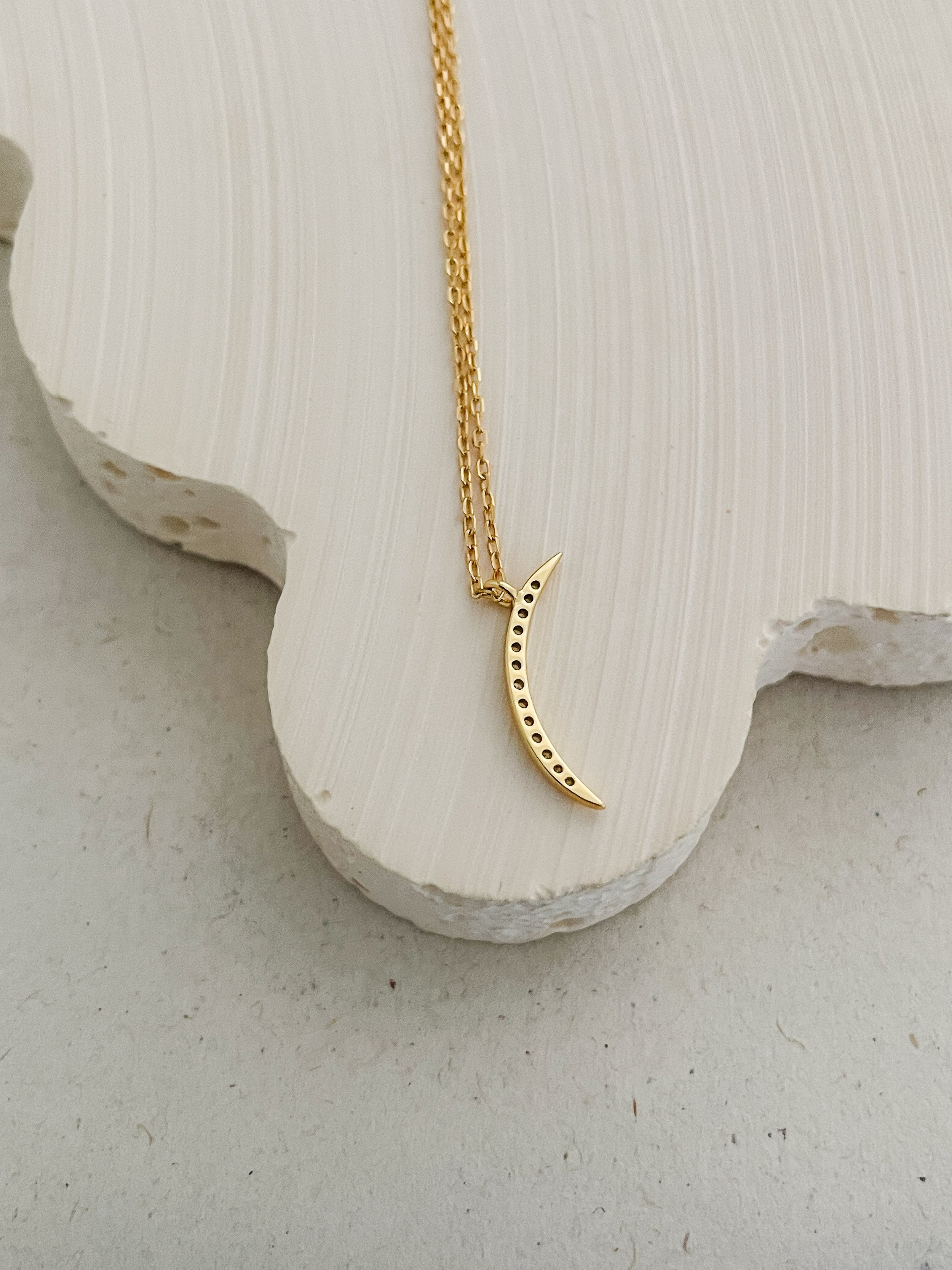 Luna Necklace