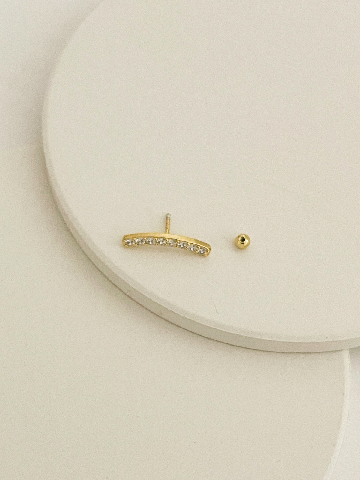 Vera Single Earring