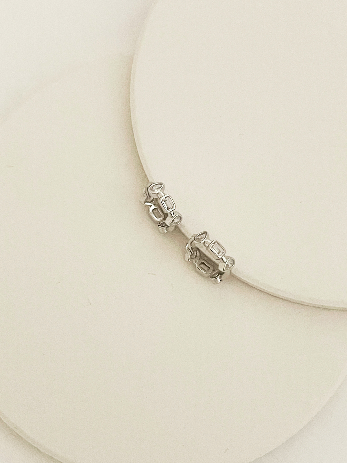 Lucia Huggies Silver